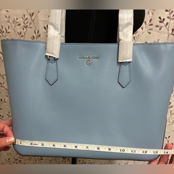 Michael Kors - Laney Medium Leather Top Zip Tote Bag (NWT) - Picture 6 of 10